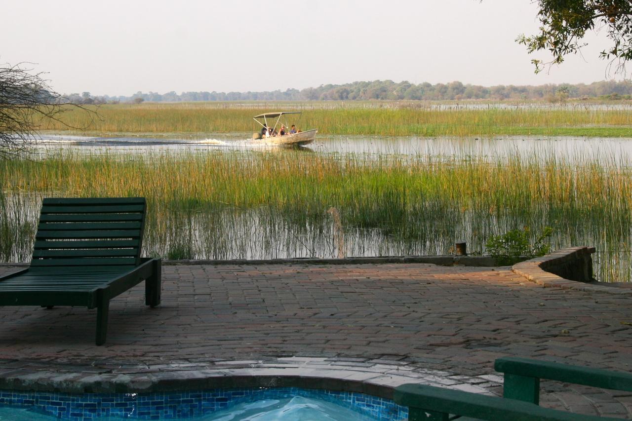 Island Safari Lodge Maun Eksteriør billede