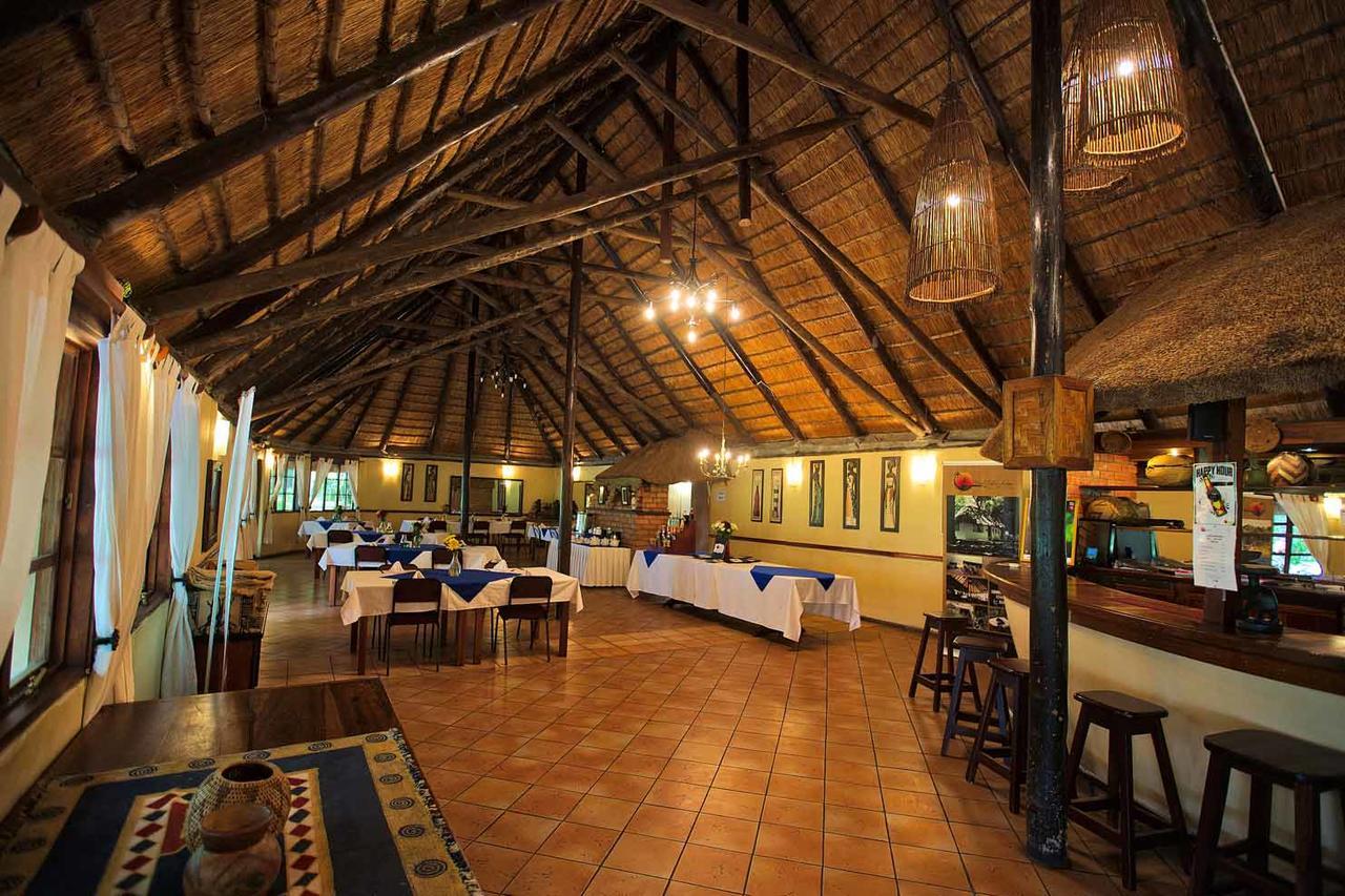 Island Safari Lodge Maun Eksteriør billede