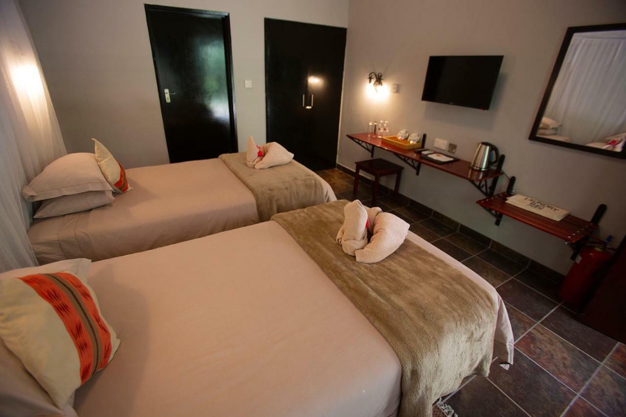 Island Safari Lodge Maun Eksteriør billede